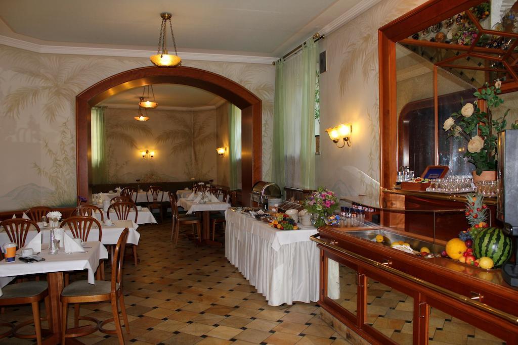 Boutique Hotel Krone Muenchen Bagian luar foto